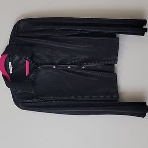 Ro & De Elegant Black Pleated Top